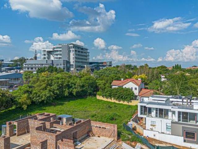 705 m² Land available in Eagle Canyon Golf Estate
