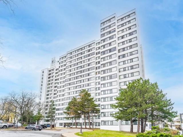 706 3 Bathurst Street, North York | 2Beds/2Bath, Condo, $3,700/mo | Condos. Ca
