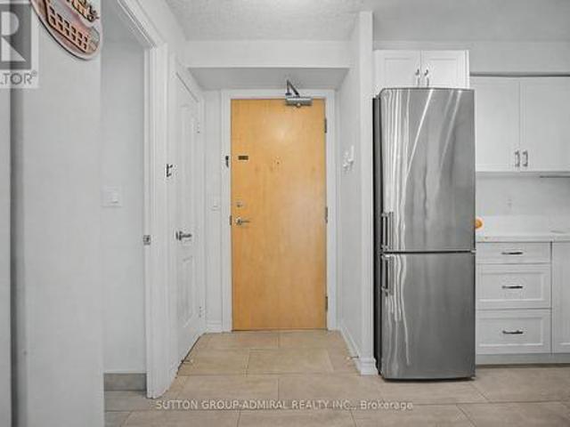 706 212 Eglinton Avenue, Toronto, ON, M4P 0A3 condo for sale | Listing ID C13700 | Royal LePage