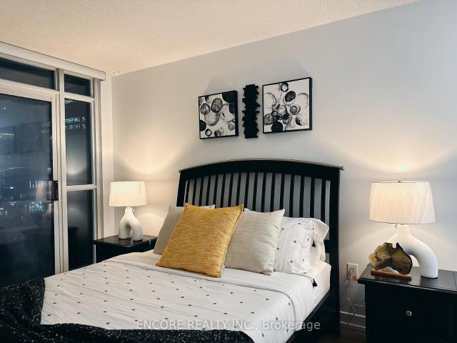 706 25 Capreol Court, Toronto | 2Beds/2Bath, Condo, $3,200/mo | Condos. Ca