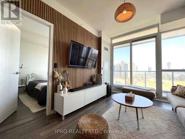 706 32 Forest Manor Road, Toronto, ON, M2J 0H2 condo for sale | Listing ID C12172 | Royal LePage