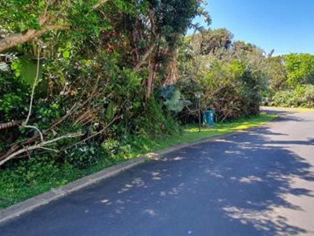 706 m² Land available in Port Edward