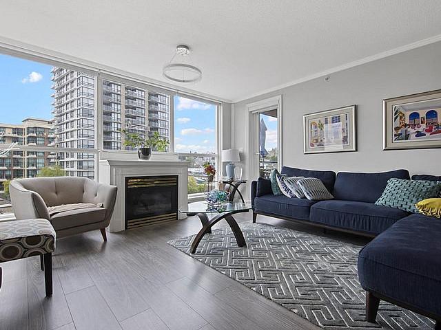707 10 Laguna Court New Westminster, British Columbia
