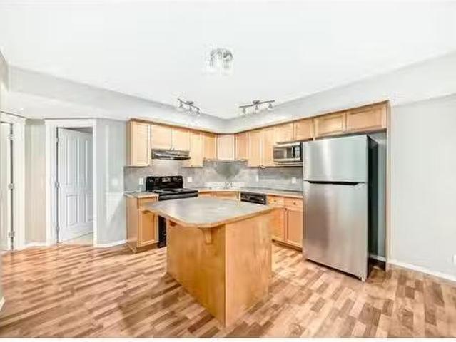 707 140 Sagewood Boulevard Sw, Airdrie, AB, T4B 3B5 townhous.