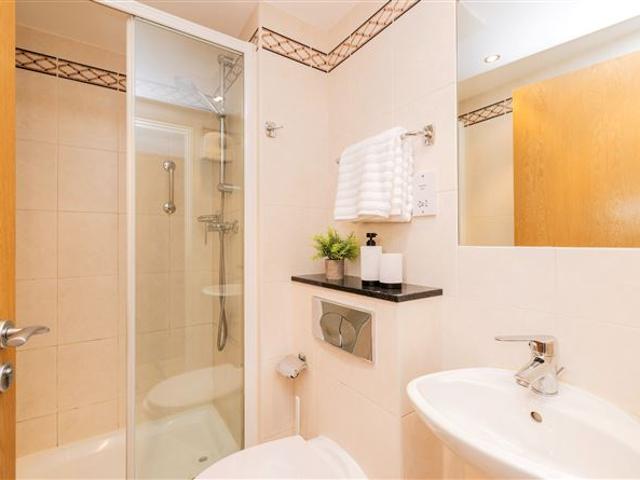 707 Longboat Quay North, Grand Canal Dk, Dublin 2 Owen Reilly 4831 MyHome. Ie Residential