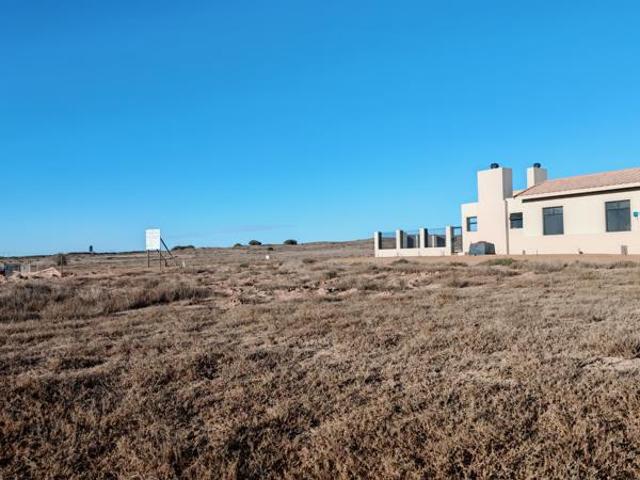 707 m² Land available in Langebaan Country Estate