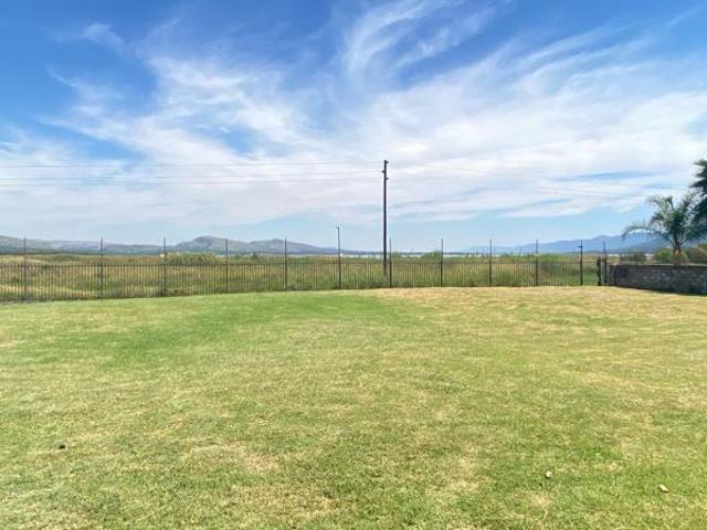 707 m² Land available in Melodie
