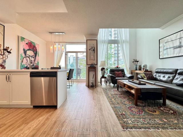 708 3 Duke Of York Boulevard, Mississauga | 2+1Beds/3Bath, Condo, $3,250/mo | Condos. Ca