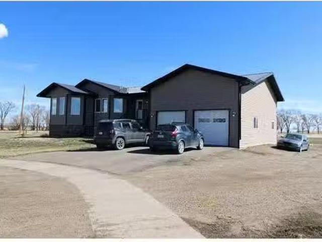 708 7 St, Hays, AB, T0K 1B0 house for sale Listing ID A2212.