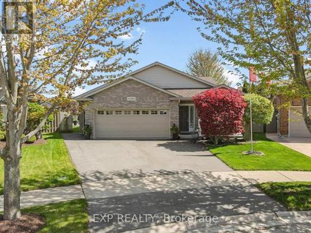 7090 Julie Drive, Niagara Falls Forestview, ON, L2H 3L4 house for sale | Listing ID X13612 | Royal LePage