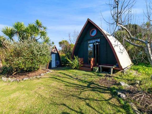 7091 South Road, Warea, New Plymouth