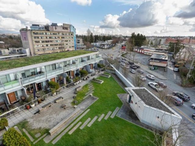 709 2 Sophia Street, Vancouver, BC, V5T 0A4 Single Family Property For Sale | Listing ID R3110 | Royal LePage