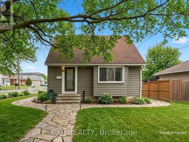 70 Whyte Avenue N, Thorold, ON, L2V 2T7 house for lease | Listing ID X13169 | Royal LePage
