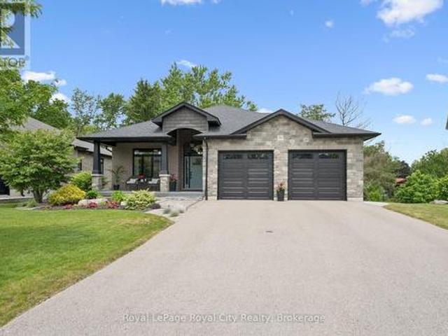 70 Wilson Court, St. Marys, ON, N4X 0B6 house for sale | Listing ID X13435 | Royal LePage