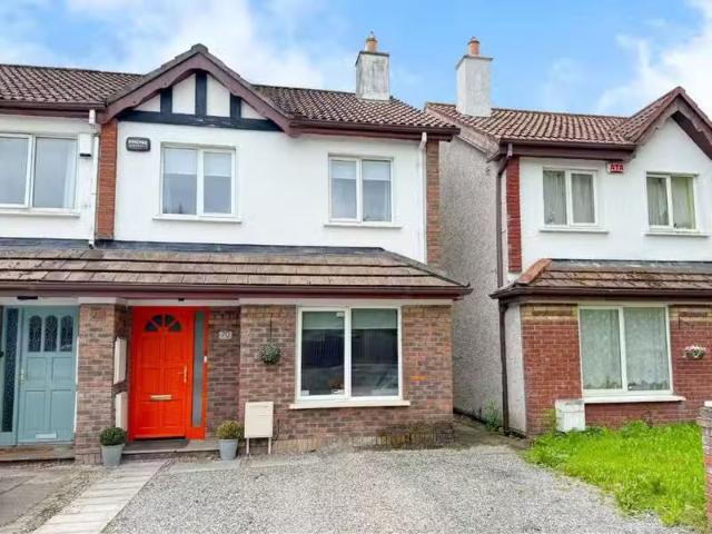70 Connawood Lawn, Old Connaught, Co. Dublin, A98NF44 is for s.