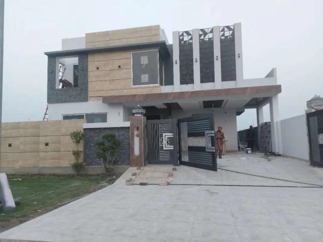 70 feet Road block y sub se kam qeemat Lahore DHA Phase 7 ID 68586