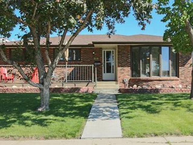 70 Hawkes Avenue, Regina, SK, S4X 1B4 house for sale | Listing ID SK042483 | Royal LePage