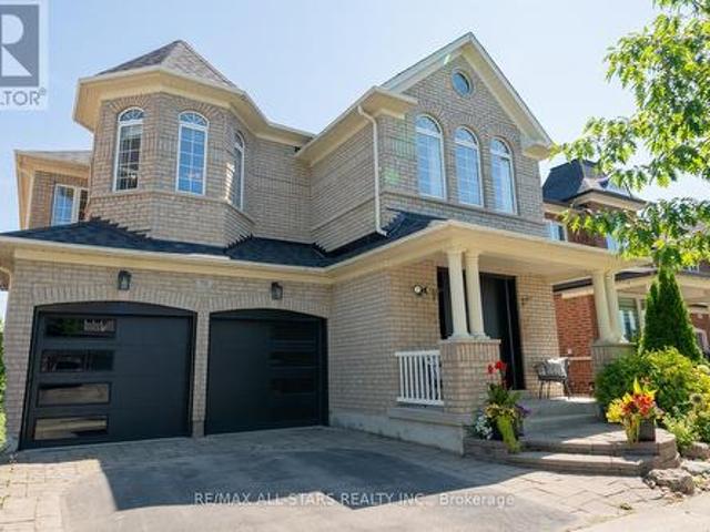 70 Isabella Garden Lane, Whitchurch Stouffville, ON, L4A 0L5 house for sale | Listing ID N12306 | Royal LePage