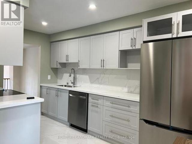 70 Lady Churchill Court, Toronto, ON, M1V 2J6 house for lease | Listing ID E13045 | Royal LePage