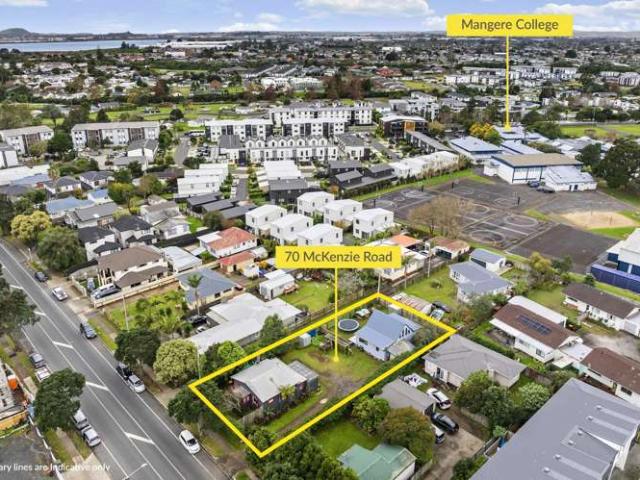 70 Mckenzie Road, Mangere Bridge, Manukau City