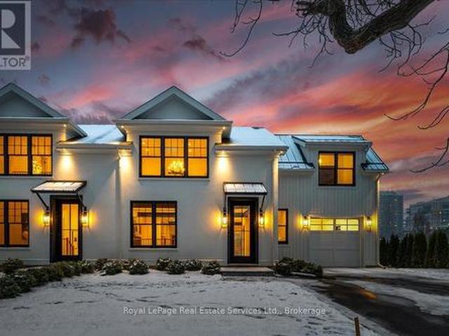 70 Navy Street, Oakville 1013 Oo Old Oakville, ON, L6J 2Y9 Luxury House for sale | Listing ID W11920 | Royal LePage Carriage Trade Luxury Properties