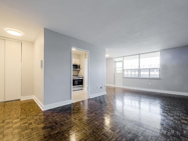 70 Park Street East 2 Bedroom Apartment for Rent at 70 Park St E, Mississauga, ON L5G 1M5 Port Credit