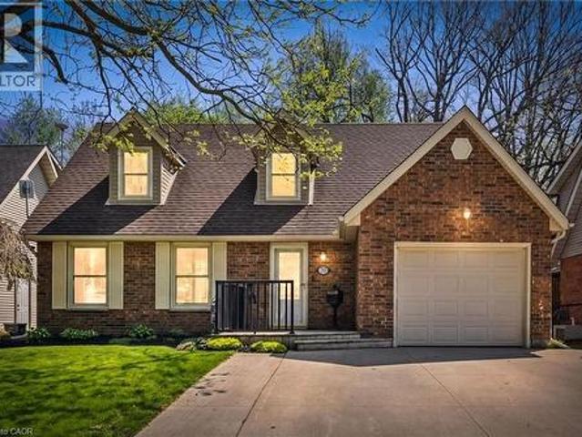 70 Peachtree Crescent, Cambridge, ON, N1S 4W3 house for sale | Listing ID 40831 | Royal LePage