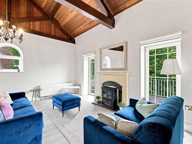 70 Radcliff Hall, St. Johns Road, Sandymount, Dublin 4, D04 XR53