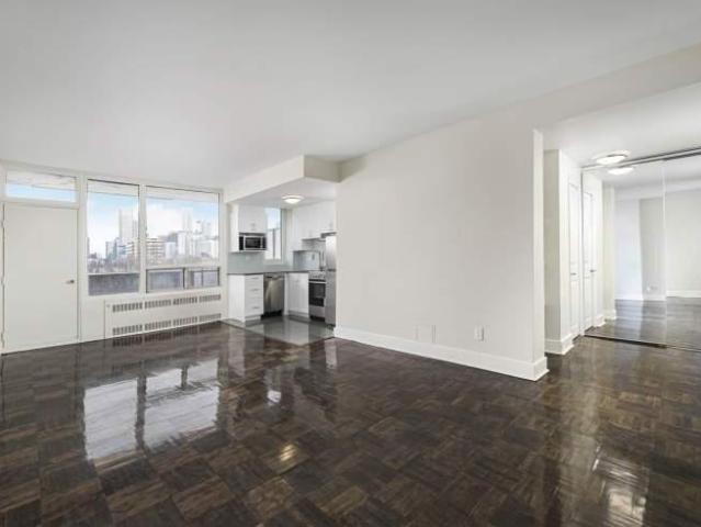 70 Spadina Road Studio Apartment for Rent at 70 Spadina Rd, Toronto, ON M5R 2T6 The Annex