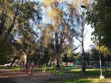 70m2 3D 2B Estac. Bod. 2 piso 50 años Sin remodelar | 3 Dormitorios por 174000. 00 en Las Condes