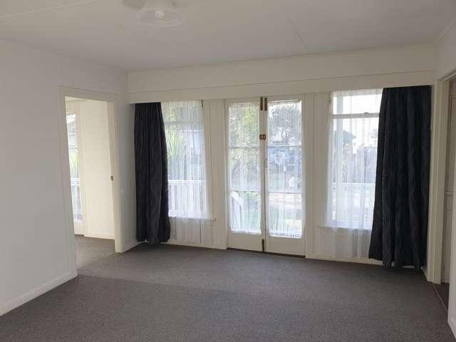 70B Lincoln Park Avenue, Massey, Waitakere City