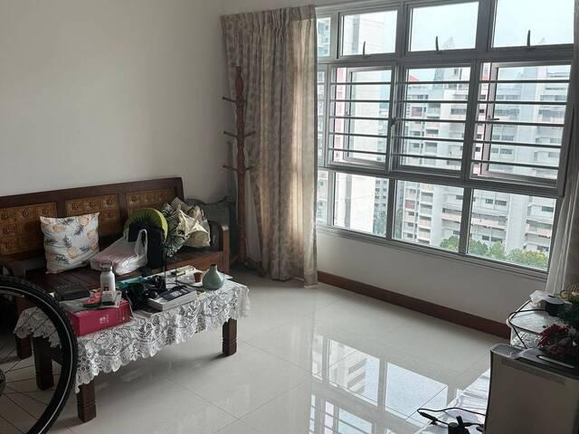 70B Telok Blangah Height, near MRT, common room