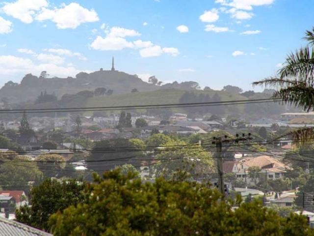 70C Golf Road, New Lynn, Waitakere City