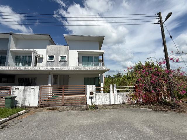 70k below valueTaman Bukit Berangan Ria Double storey terrace Corner