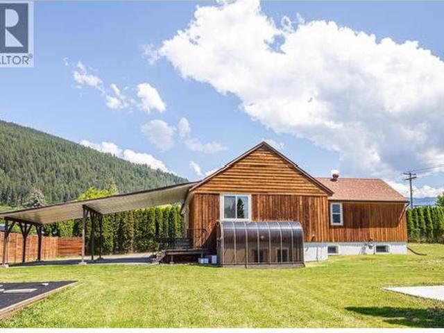 710 Devon Street, Creston, BC, V0B 1G6 house for sale | Listing ID 10388 | Royal LePage