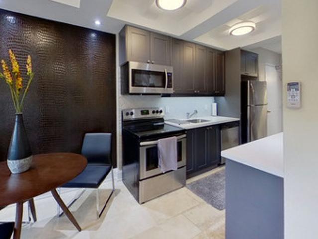 710 Spadina Ave 203 Toronto ON M5S2J3