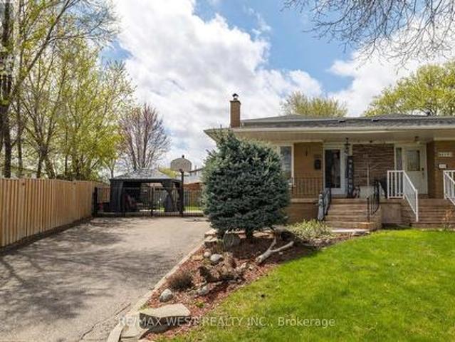 7110 Codlin Avenue, Mississauga, ON, L4T 2M4 house for sale | Listing ID W12123 | Royal LePage