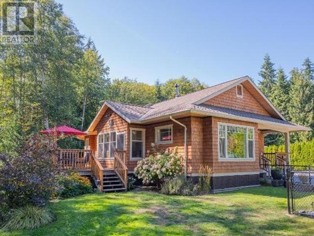 7111 Baker Street, Powell River, BC, V8A 3T1 house for sale | Listing ID 18820 | Royal LePage