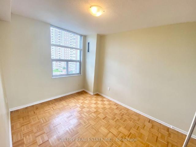 711 10 Edgecliff Golfway