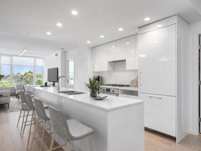 711 2 Cambie Street, Vancouver, BC, V5Z 0H3 Single Family Property For Sale | Listing ID R3134 | Royal LePage