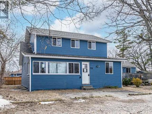 711 Mosley Street, Wasaga Beach, ON, L9Z 1Z5 house for sale | Listing ID S12078 | Royal LePage