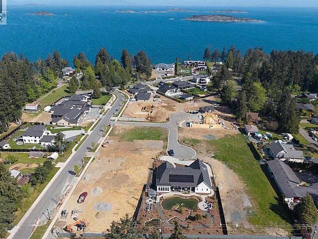 7128 Ocean Blue Pl Lantzville, British Columbia