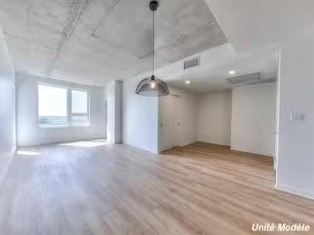 712 515 Rue Des Marronniers, Candiac, QC, J5R 0T5 condo for.