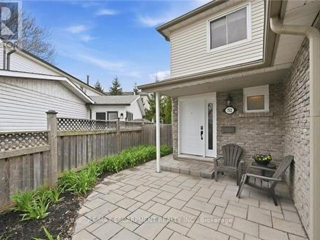 712 Auburn Crescent, Burlington, ON, L7L 5B2 house for sale | Listing ID W13464 | Royal LePage