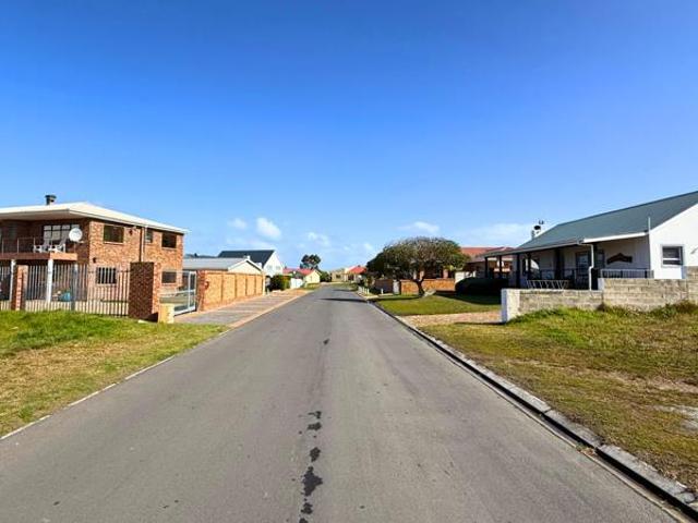 712 m² Land available in Franskraal