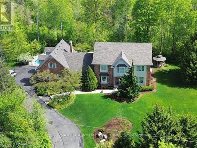 712 Robson Road, Hamilton, ON, L8B 1H1 house for sale | Listing ID X13187 | Royal LePage