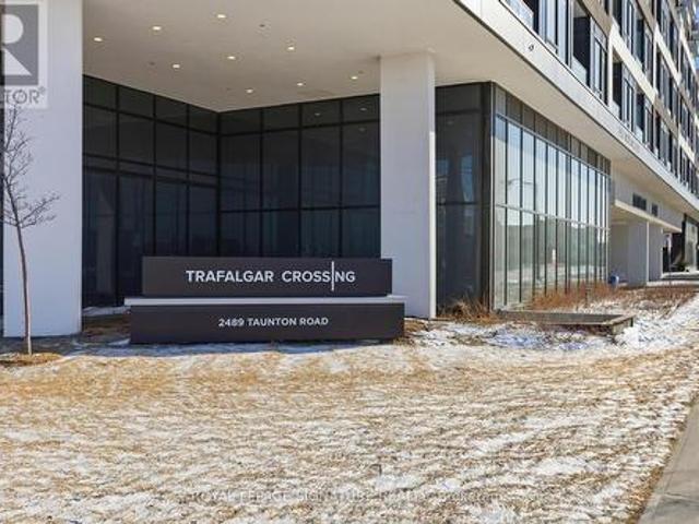 713 2 Taunton Road, Oakville, ON, L6H 3R9 condo for sale | Listing ID W13522 | Royal LePage