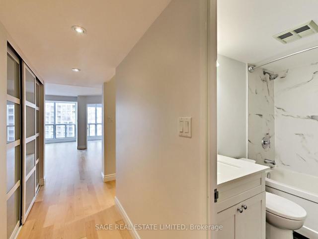 714 24 Wellesley Street W, Toronto | Leased, C13504 | Condos. Ca