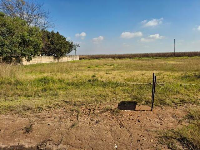 714 m² Land available in Eloff