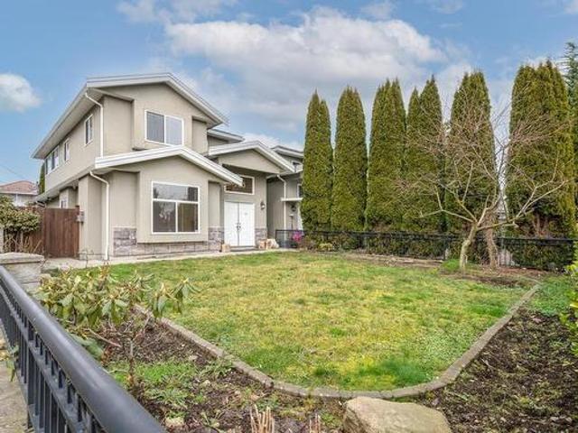 7155 10Th Avenue, Burnaby, BC, V3N 2R6 duplex for sale | Listing ID R2960 | Royal LePage